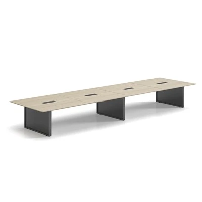 Grote houten vergadertafel